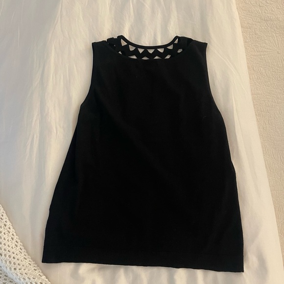 Milly geometric cut out tank top - Picture 2 of 3